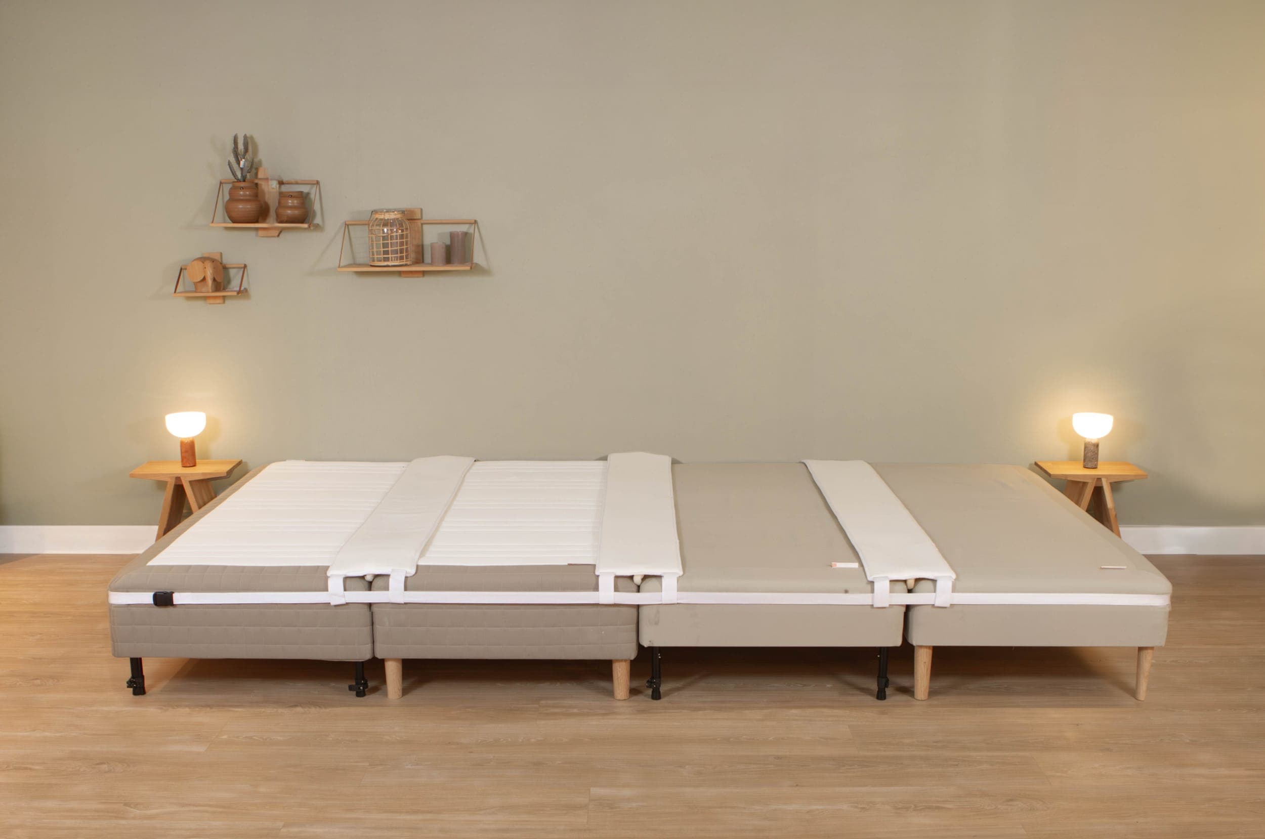 Cama existente y cama de ampliación FAMBED unidas para crear una única superficie de descanso amplia